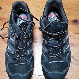 Salamon trail running